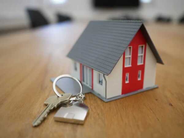 Featured image for property management tips