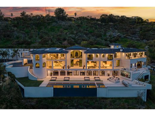 Featured image for Investing in Exclusive Luxury Estates