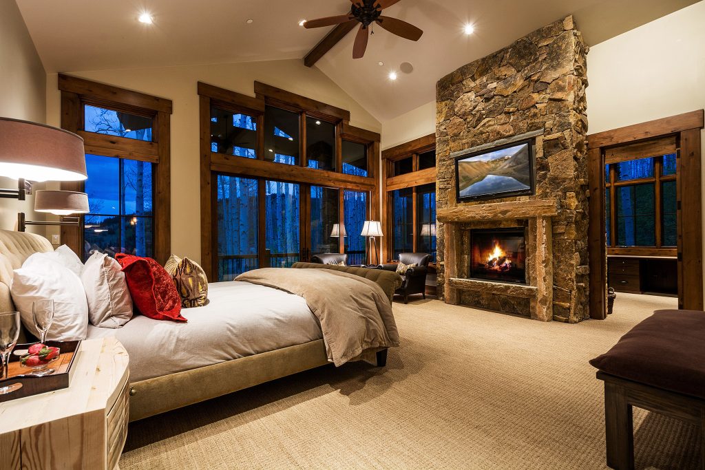 Content image for Luxury Ski-In Ski-Out Properties
