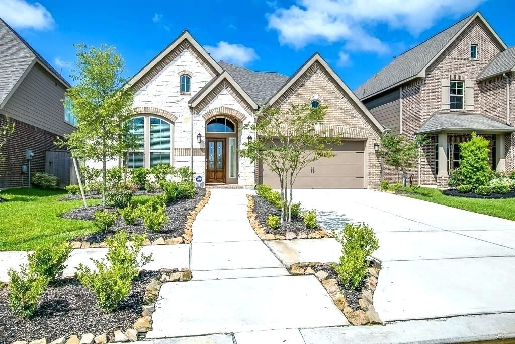 Featured image for Houses for Rent: How to Find Your Next Home